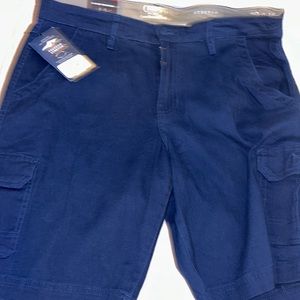 Chaps 30x10 cargo shorts stretch zipper front side pockets lower pockets